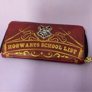 Hogwarts School List Wallet - Maroon and Gold